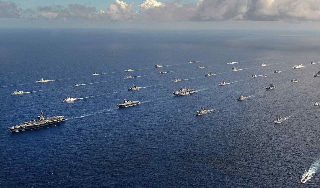 СМИ: флот НАТО вытеснил танкеры РФ со стоянки в Средиземном море