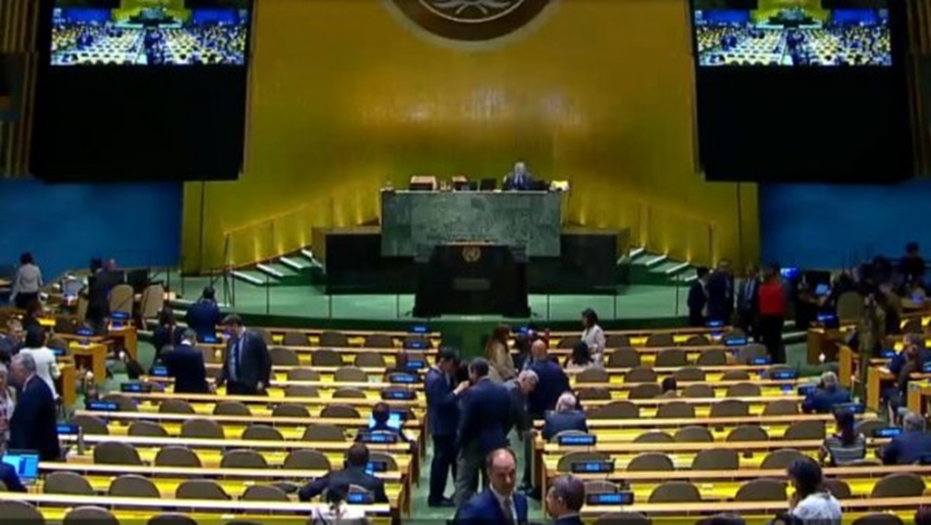 В Скопье и Софии ищут виновных за поддержку резолюции по Сребренице среди своих представителей при ООН 