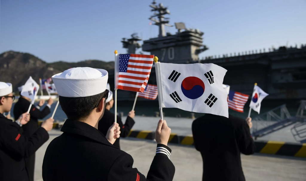 КНДР заявила о втягивании Южной Кореи и Японии в НАТО