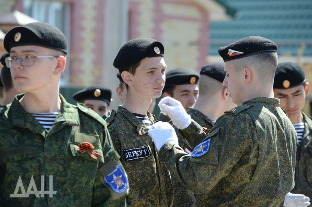 В новом учебном году российские школы будут преподавать основы безопасности и защиты Родины