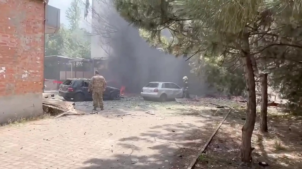 Под артобстрелом ВСУ в Донецке погибла мирная жительница, есть разрушения и пострадавшие