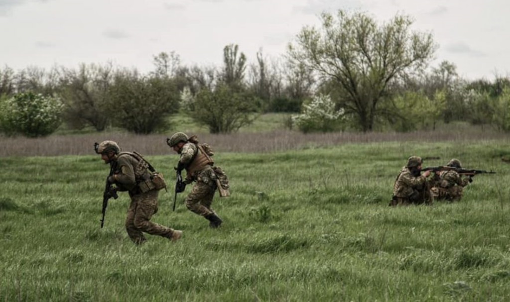 Военный эксперт Марочко: Когда ВСУ отбросят за Оскол, снизятся удары по Сватово