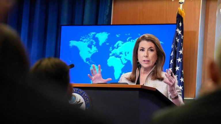 США отказываются от роли посредника в переговорах Москвы и Киева