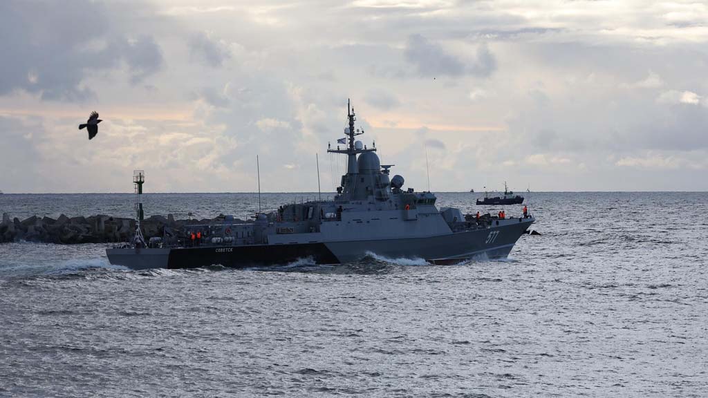 Правительство РФ утвердило новый перечень географических координат точек, определяющих исходные линии для определения ширины территориального моря у материкового побережья и островов России в Балтийском море.