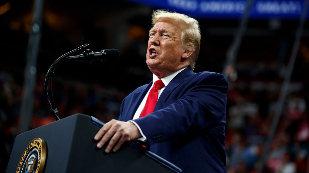 Президент США Дональд Трамп заявил, что Соединенные Штаты накануне подписали торговое соглашение с Китаем и теперь ожидается подписание соглашения с Индией.