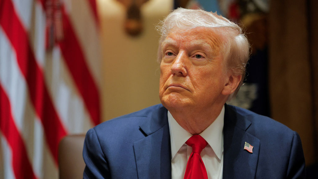 Президент США Дональд Трамп объявил о намерении ввести одинаковые торговые пошлины в размере 10-15% на ввоз товаров из 150 стран мира.