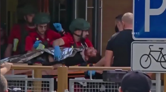 В Черкассах мужчина устроил стрельбу в «Макдоналдсе»