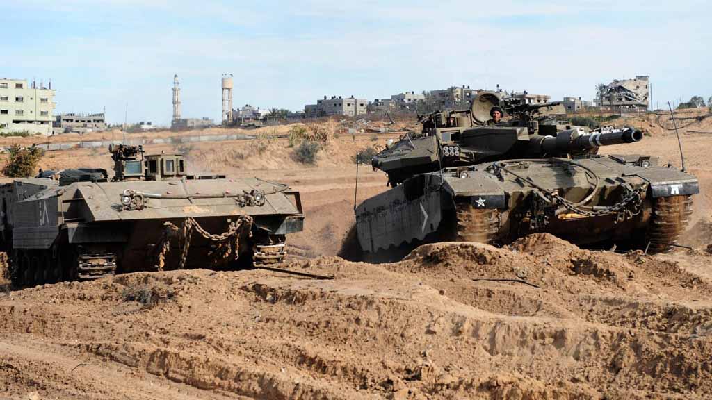 Армия обороны Израиля (ЦАХАЛ) начала боевые действия на подступах к городу Газа в рамках второй фазы операции «Колесницы Гидеона», предполагающей полный захват города для искоренения оплотов палестинского радикального движения ХАМАС.