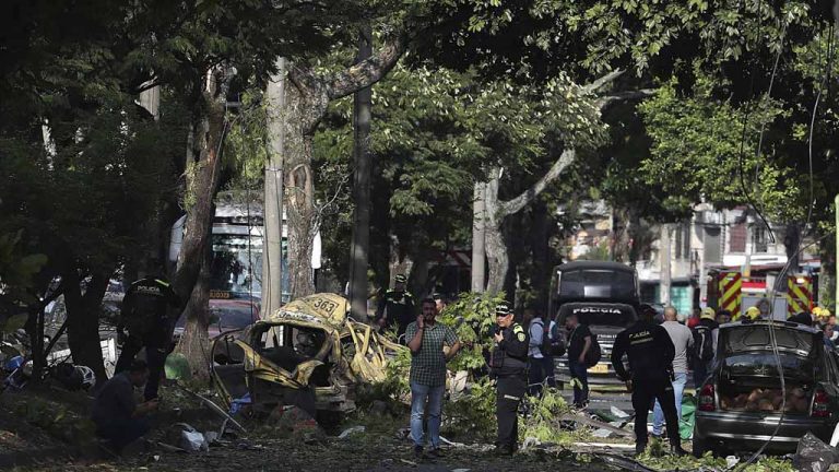 В результате двух терактов в Колумбии погибли 18 человек