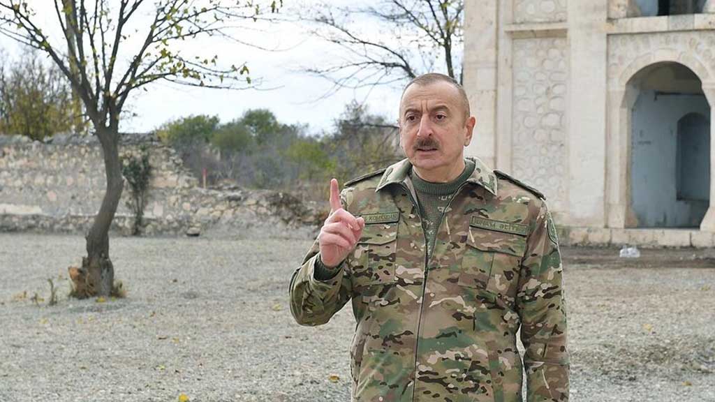 Азербайджан хочет мира, но в любой момент должен быть готов к войне, поскольку предугадать, что будет завтра, невозможно, – заявил президент страны Ильхам Алиев во время встречи с жителями Кельбаджарского района страны.