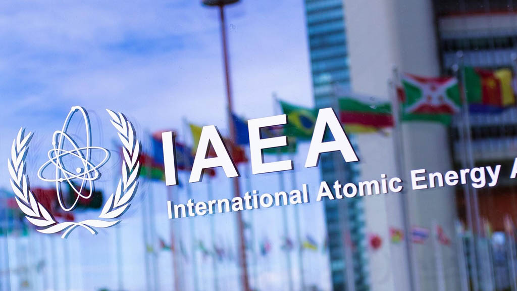 Инспекторы Международного агентства по атомной энергии (МАГАТЭ) вернулась в Иран и готовятся возобновить работу на ядерных объектах страны, сообщил генеральный директор агентства Рафаэль Гросси в интервью телеканалу Fox News.