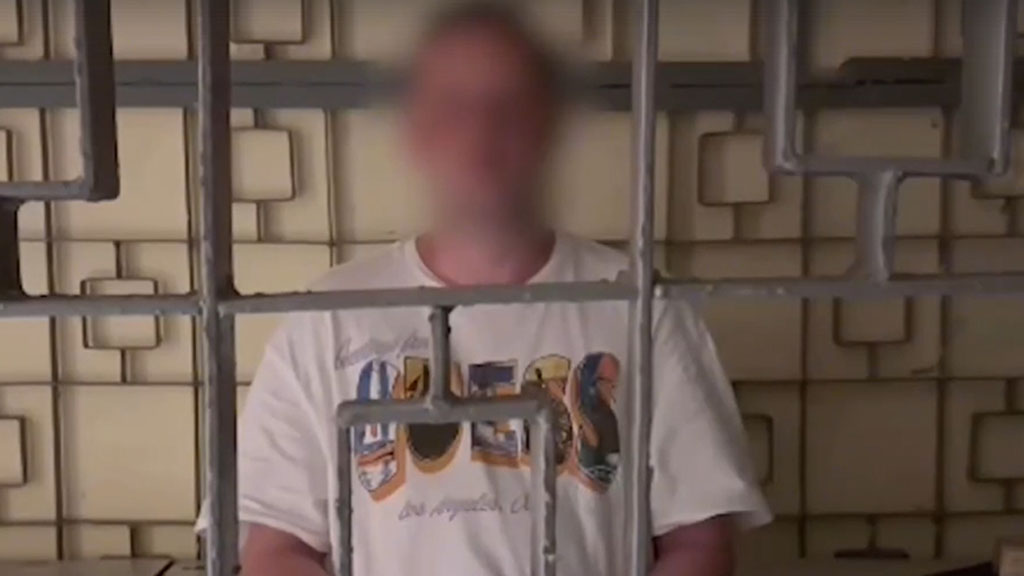 Центр общественных связей (ЦОС) ФСБ РФ сообщил о задержании жителя Волгограда, подозреваемого в подготовке по заданию спецслужб Украины атаки ударных БПЛА на военный аэродром в Энгельсе.