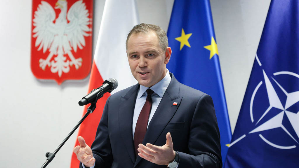 Германия для построения добрососедских отношений с Польшей должна выплатить ей  репарации за ущерб, причиненный в годы Второй мировой войны, заявил польский президент Кароль Навроцкий.