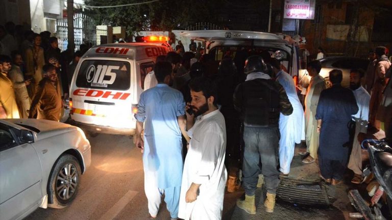 В результате теракта на юго-западе Пакистана погибли не менее 13 человек