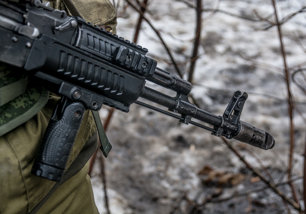 Подразделения ВС РФ выбивают боевиков ВСУ из схронов в Днепропетровской области