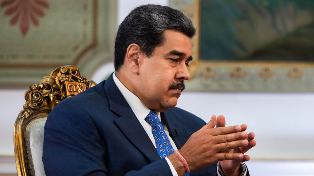 Президент Венесуэлы Николас Мадуро в интервью RT заявил, что США под предлогом борьбы с наркотрафиком нагнетают обстановку вокруг Венесуэлы, чтобы добиться смены власти в стране и получить доступ к её природным ресурсам.