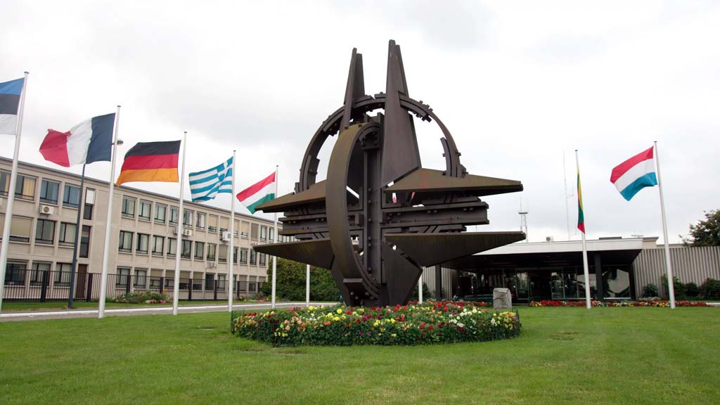 НАТО задействовала четвертую статью договора альянса о консультациях после соответствующего запроса со стороны Польши, последовавшего в связи с заявлениями польских властей о фактах нарушений неизвестными беспилотниками польского воздушного пространства минувшей ночью.