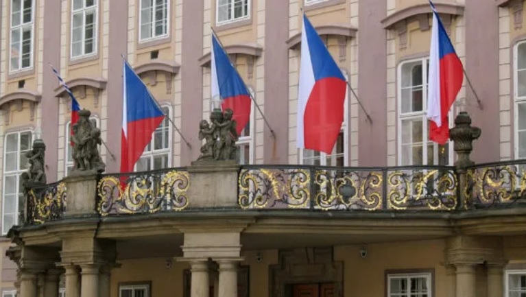 Дом правительства Чехии в Праге