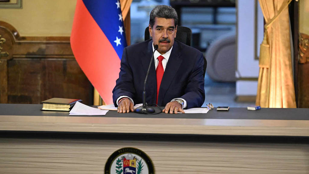 Президент Венесуэлы Николас Мадуро подписал принятый ранее Национальной ассамблеей (парламентом) страны закон о командовании комплексной обороны нации.
