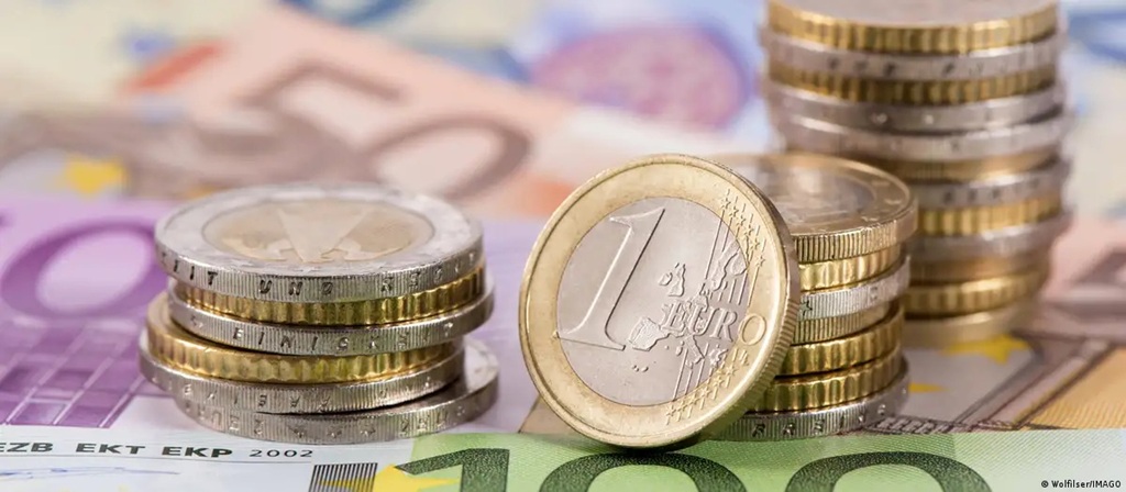 В Еврокомиссии требуют от лидеров ЕС решить вопрос о деньгах для Киева