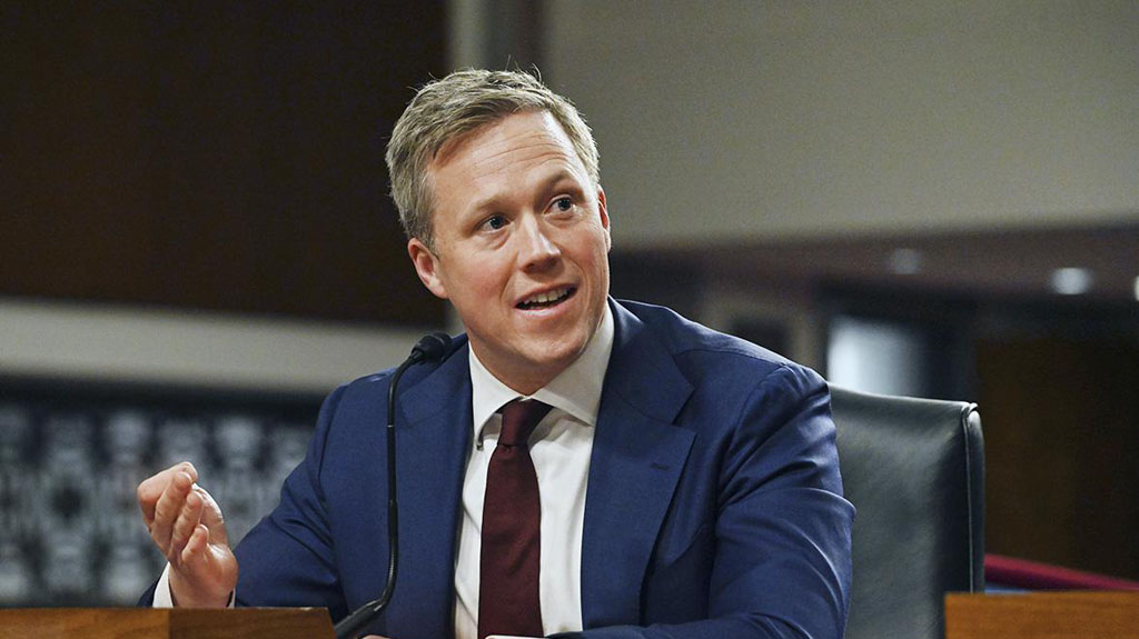 Министр армии США Дэн Дрисколл находится в Абу-Даби, где проводит встречи, посвящённые теме украинского урегулирования, с представителями России, сообщает телеканал CBS News и Financial Times со ссылкой на американских чиновников и  дипломатические источники.