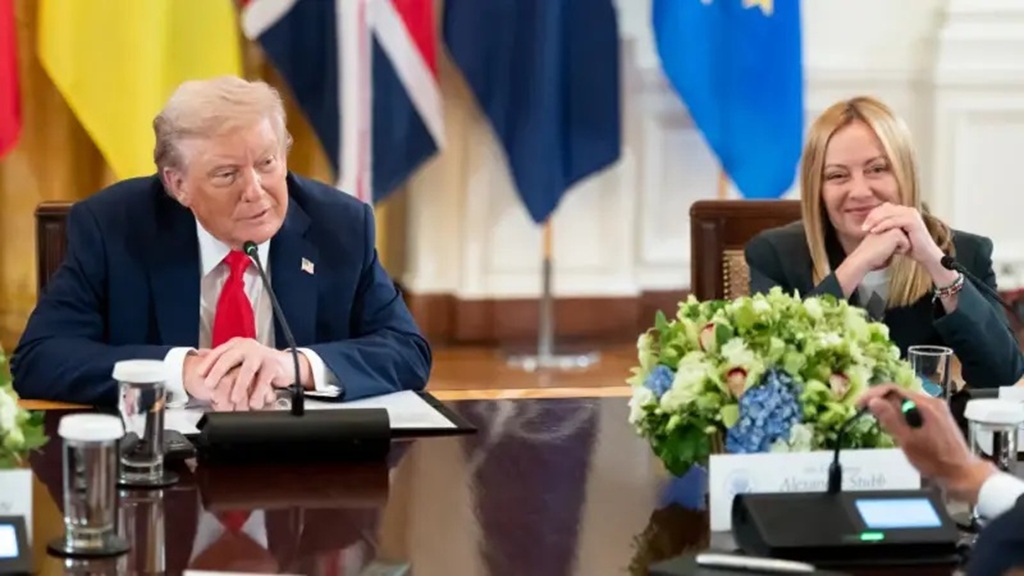 СМИ назвали государства, которые США планируют вывести из состава ЕС