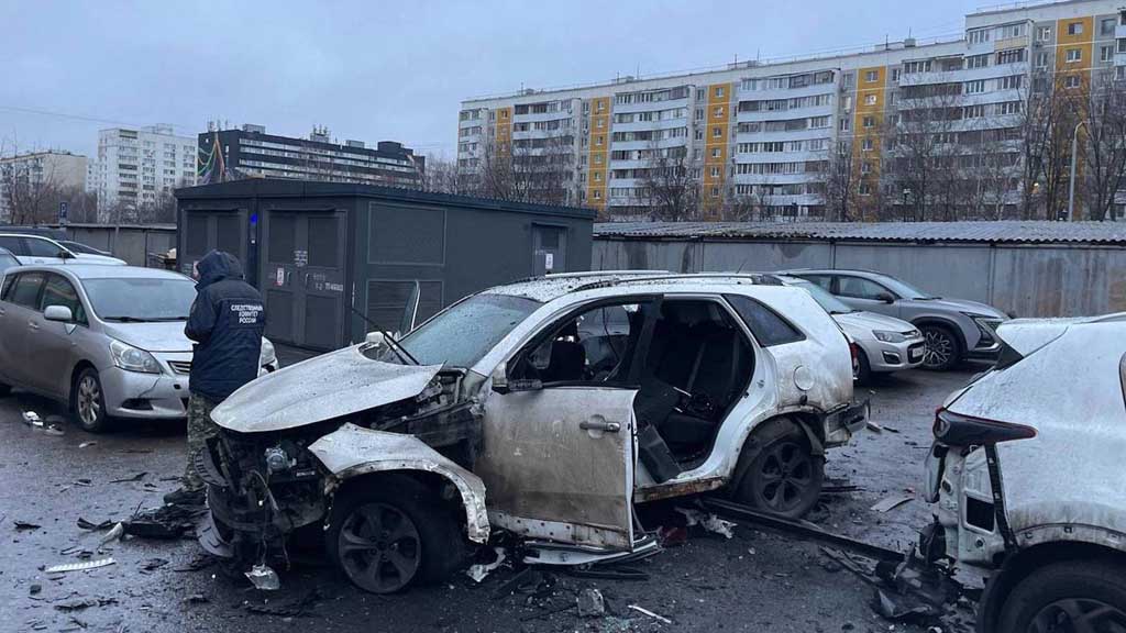 В результате подрыва заминированного автомобиля в Москве погиб начальник управления оперативной подготовки Генерального штаба Вооруженных сил РФ генерал-лейтенант Фанил Сарваров.