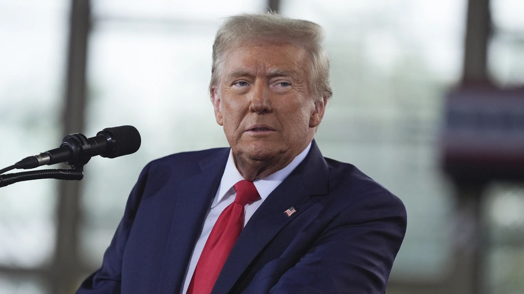 Соединенные Штаты нанесли удар по террористам ИГИЛ (запрещенная в РФ террористическая организация) на северно-западе Нигерии. Об этом в соцсети Truth Social сообщил президент США Дональд Трамп.