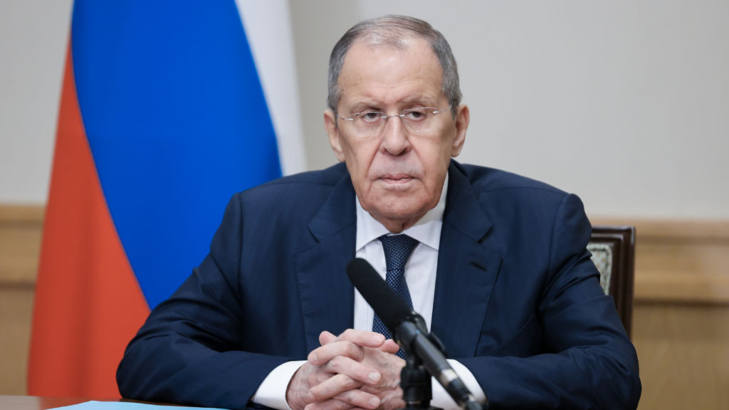 Киевский режим в ночь с 28 на 29 декабря 2025 года предпринял террористическую атаку на резиденцию президента РФ в Новгородской области с применением 91 БПЛА дальнего действия. Об этом заявил глава МИД РФ Сергей Лавров.