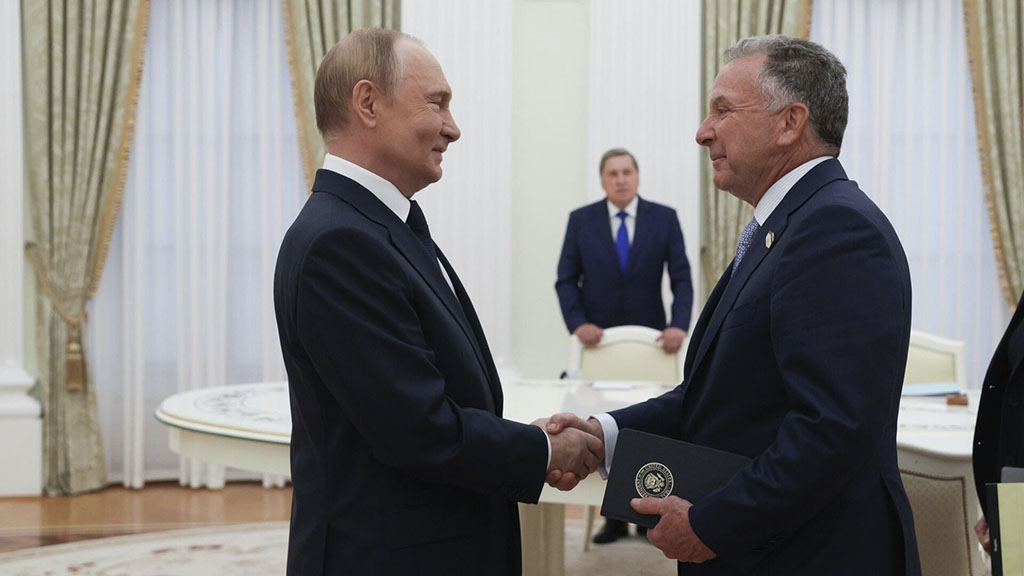 Президент России Владимир Путин в четверг, 22 января, проведёт очредные переговоры со спецпосланником президента США Стивеном Уиткоффом и зятем американского президента, предпринимателем Джаредом Кушнером.