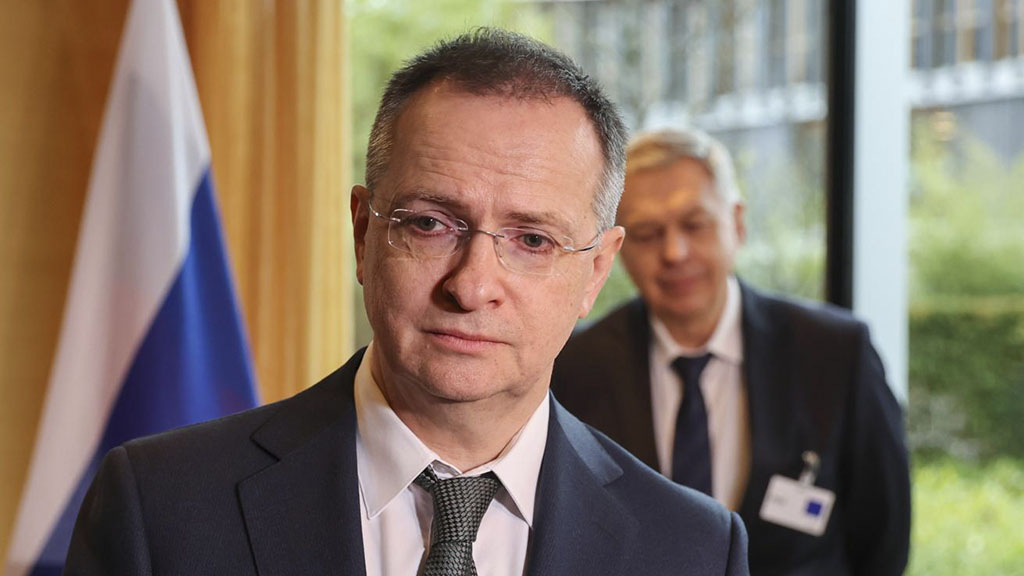 В Женеве завершился третий раунд переговоров с участием делегаций России, Украины и США, посвящённых урегулированию конфликта на Украине. По итогам встречи глава российской делегации Владимир Мединский выступил с заявлением для прессы.