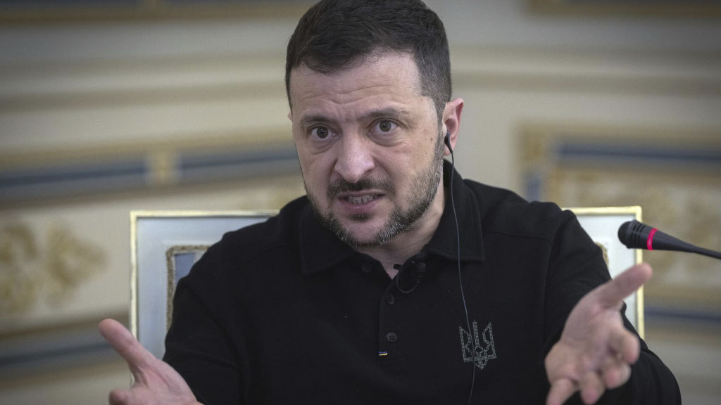 Глава киевского режима Владимир Зеленский потребовал от западных союзников или принять её в НАТО, или в качестве гарантий безопасности предоставить Украине ядерное оружие.