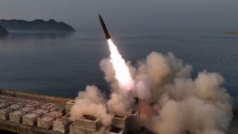 В КНДР испытали новейшие баллистические тактические ракеты