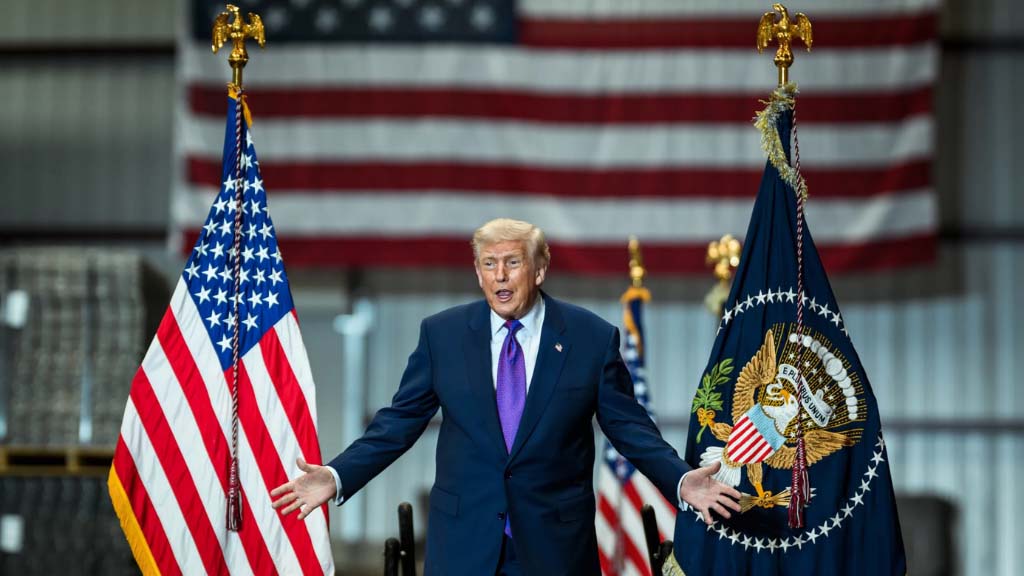 Президент США Дональд Трамп объявил о заключении сделки между США и Ираном.  