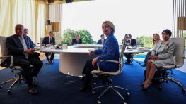 Лидеры G7 договорились об усилении санкций против энергетического сектора РФ