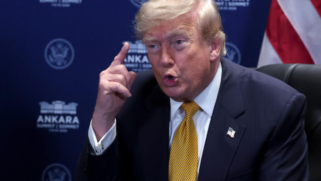 Президент США Дональд Трамп заявил, что, по его мнению, объявленный 7 апреля режим прекращения огня с Ираном больше не действует.