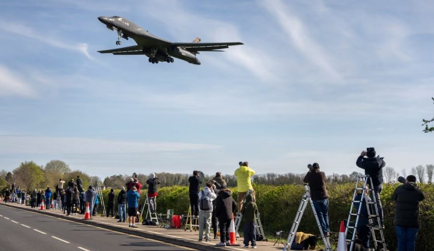 Американский бомбардировщик B-1 на базе Fairford, на юго-западе Англии. Фото © The Guardian
