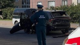 При взрыве автомобиля в Петербурге погиб военный лётчик