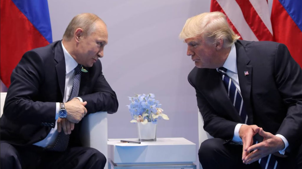 Президенты России и США Владимир Путин и Дональд Трамп накануне провели полуторачасовые телефонные переговоры.